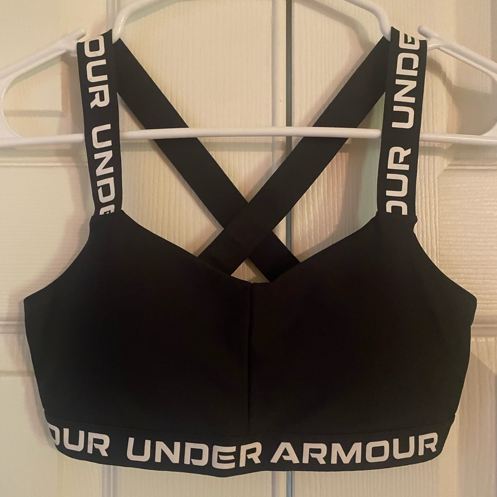 Under Armour Cross Back Sports Bra Women’s Small/Petite